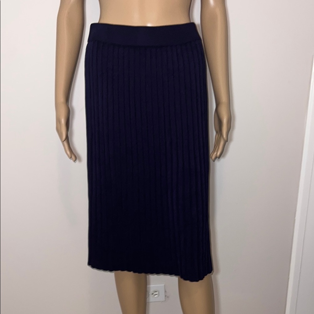 🎆Hugo Boss Navy Blue Pleated Midi Skirt